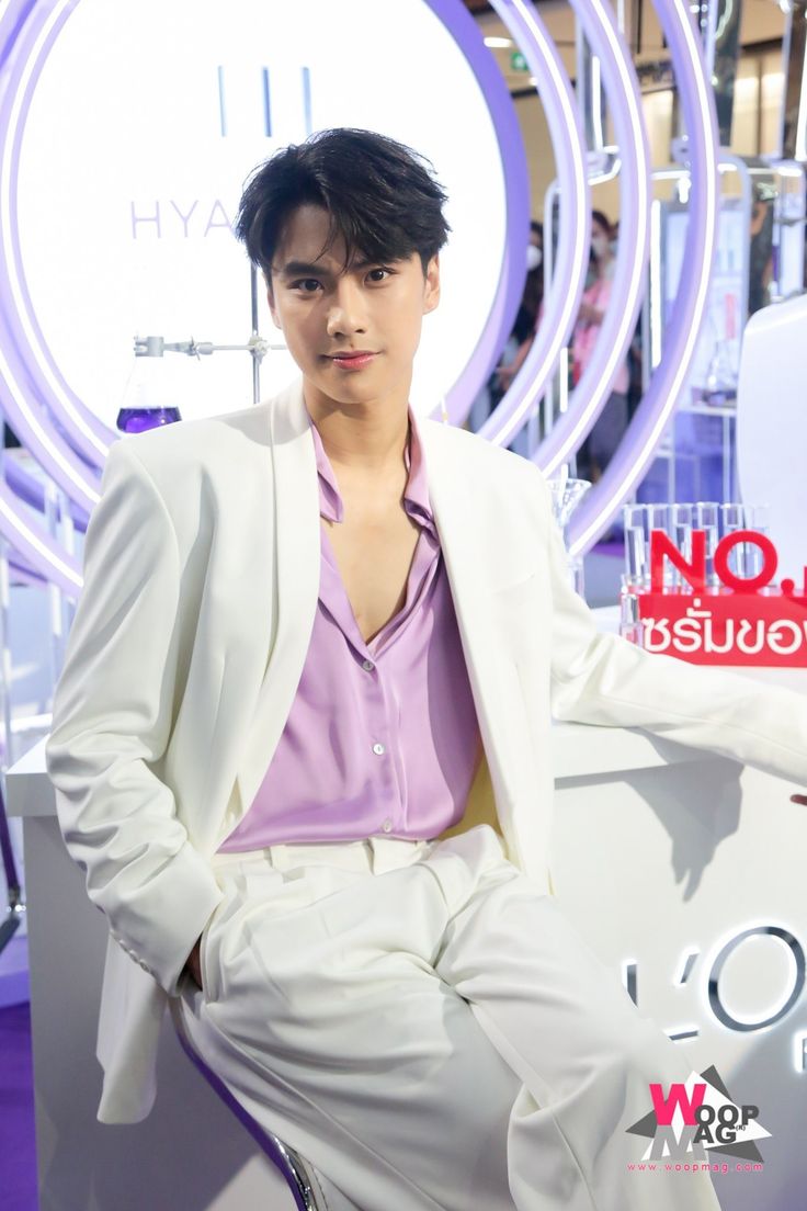 endearingmia's tweet image. Ohm Pawat in suit 
Some of my favourites:

19 April 2022 #cathydoll10yearcelebration

2 September 2022 #LOrealเติมไฮยาแล้วYoung

31 October 2022 #HOWEAWARDS2022

22 November 2022 #GMMTV2023

#ohmpawat