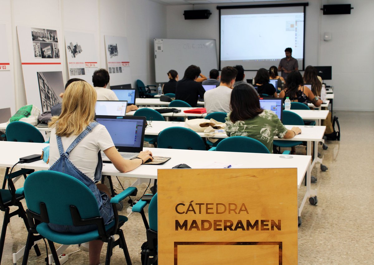 CMaderamen's tweet photo. 🎉Damos comienzo al curso Diseño, fabricación y montaje de estructuras en #madera con #cadwork que se extenderá hasta el próximo día 4/07
❤️Las inscripciones han sido un éxito y todas las plazas se han cubierto, ¡muchas gracias a todas las personas participantes por su interés! https://t.co/rlYFxqiwFv