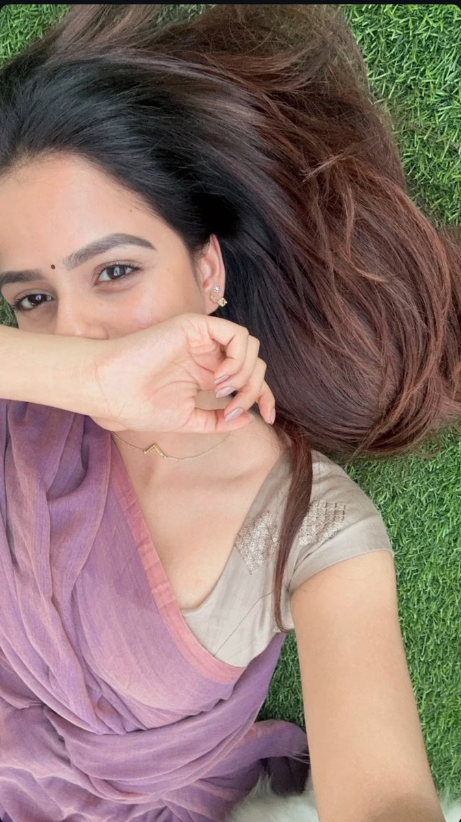 GRedzjxb0AEm3OV?format=jpg&name=medium