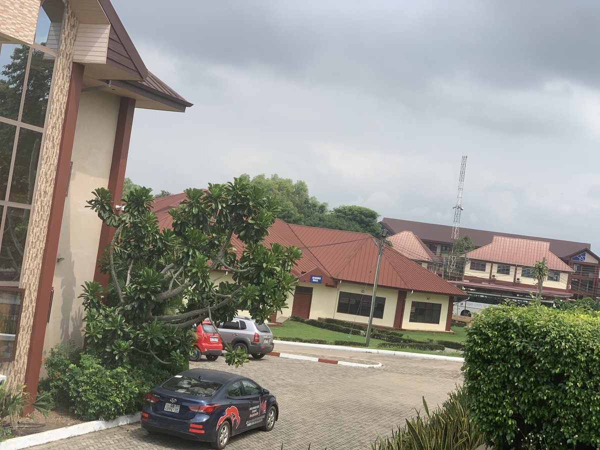 imbrakoby's tweet photo. This is a senior high school in the Ashanti Region, Mamponteng https://t.co/onLhQXrFVN
