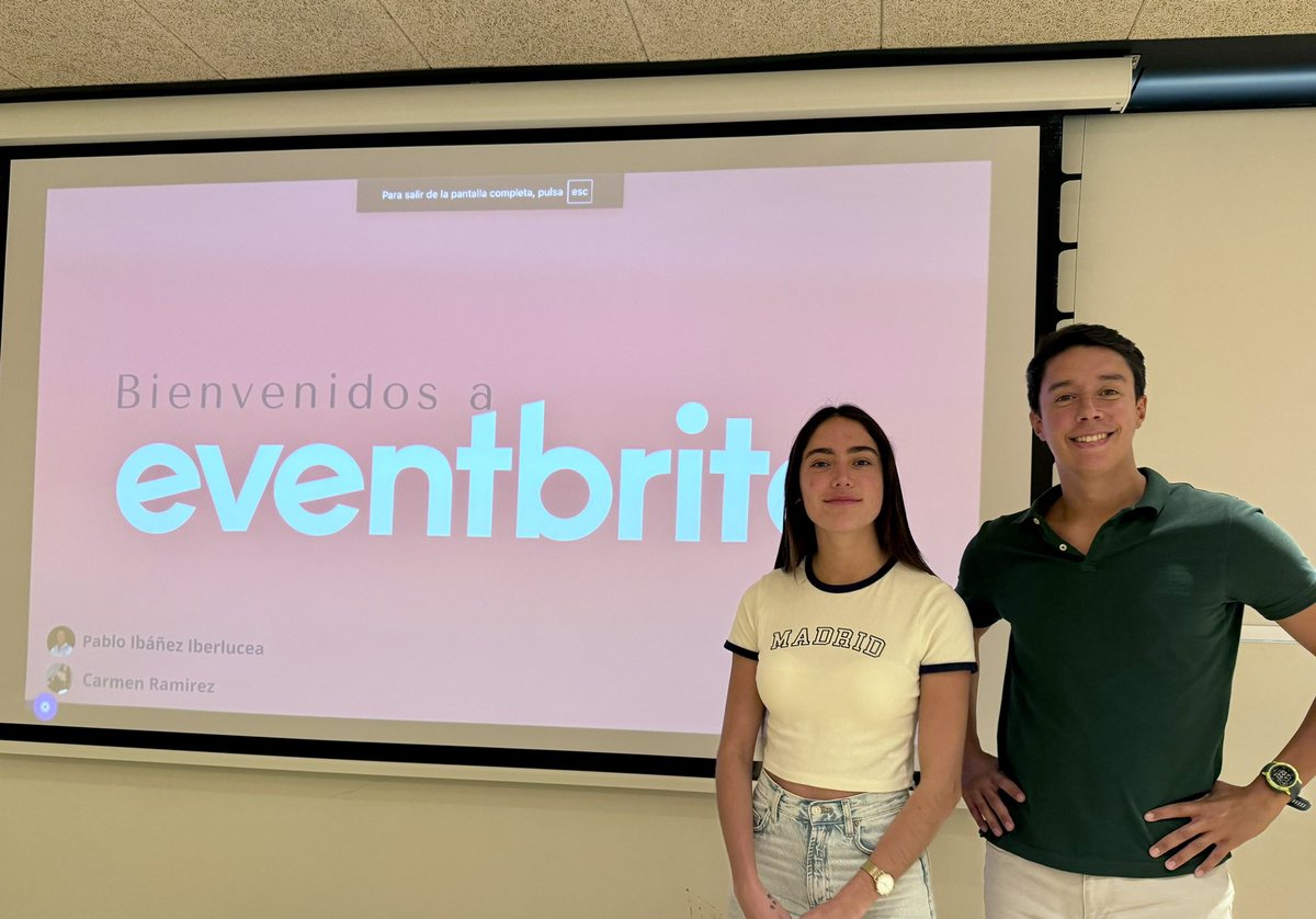 FerRubioA's tweet photo. En la #Clase25 del #Equiop270 de @beviralmood @carmenchacon30 y @pababe11 nos presentan #Eventbrite como plataforma de gestión de eventos y tickets https://t.co/eIgn4quuJr