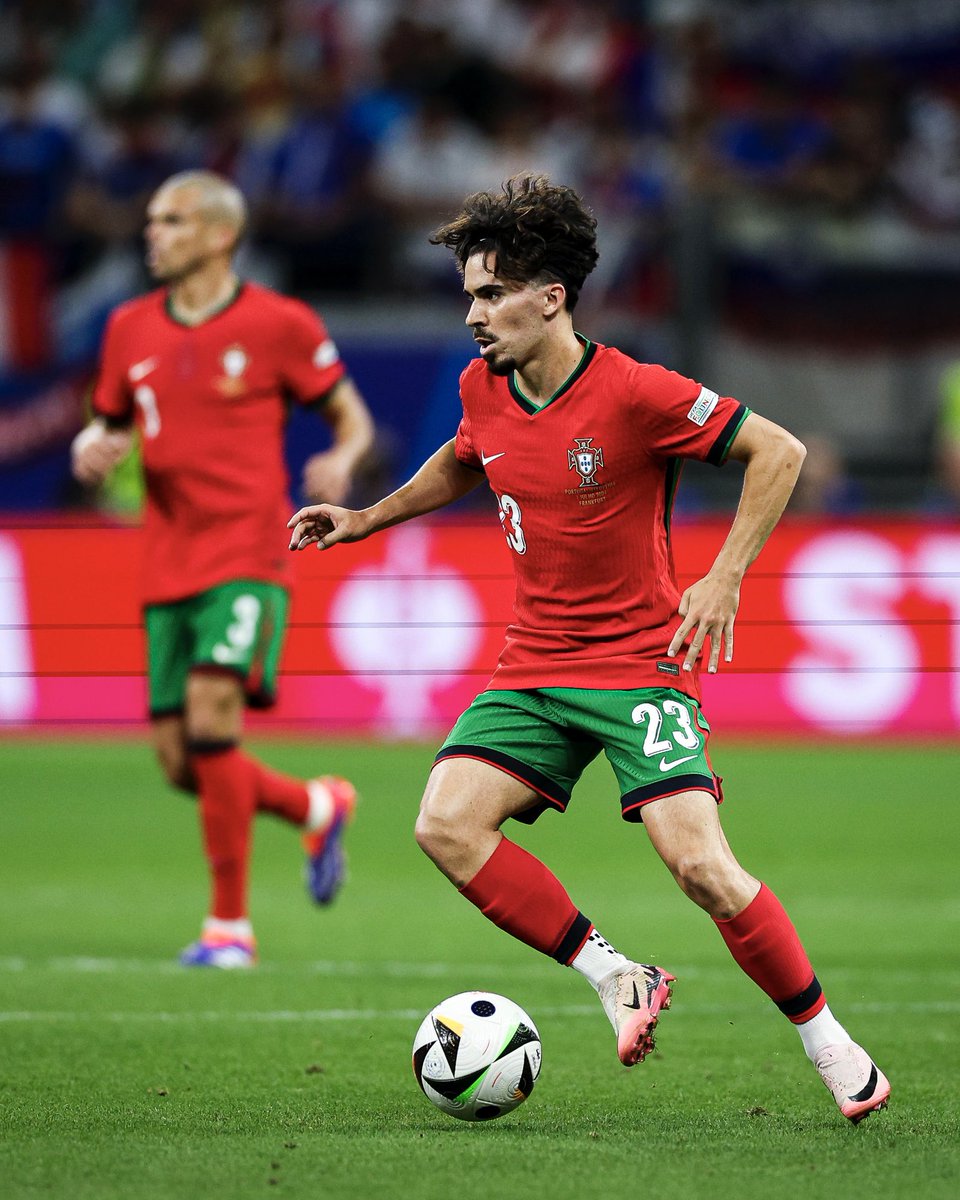 Quartos de final ❤️🇵🇹
Juntos Portugueses, até ao fim 💪🏼