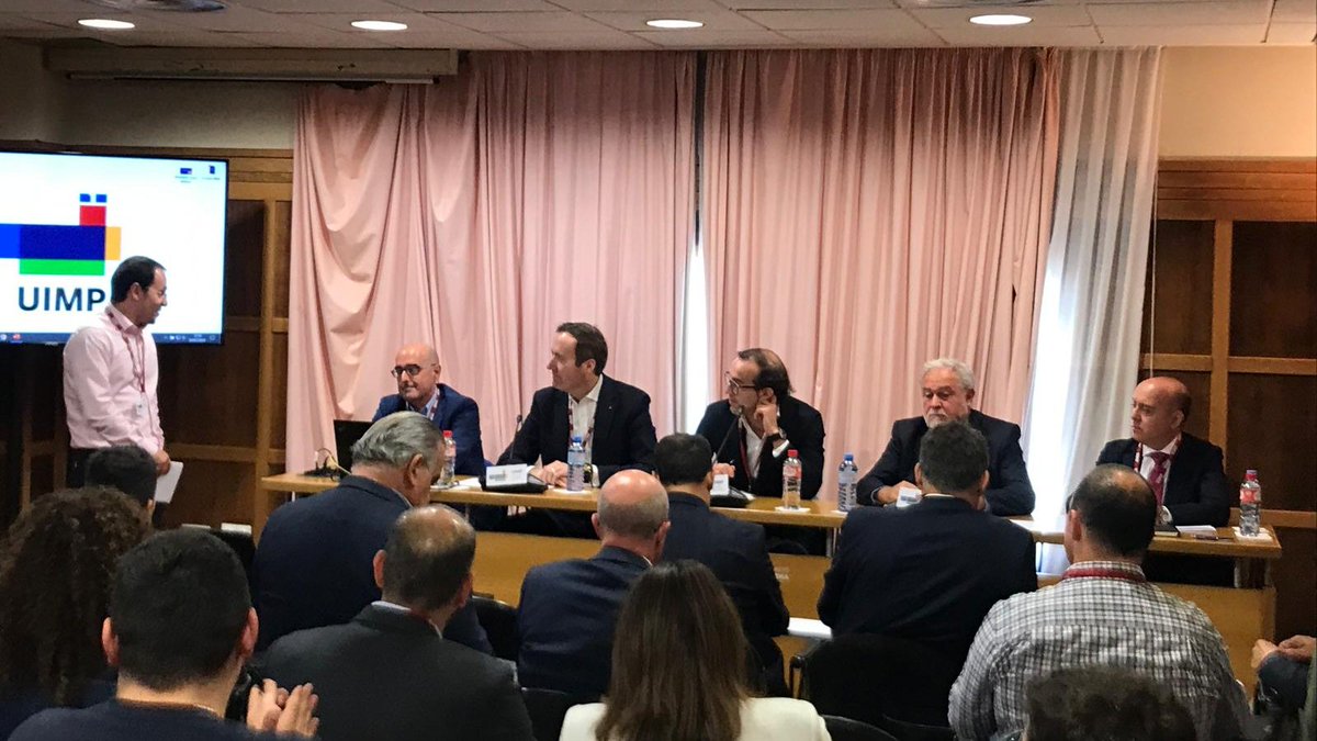 Mesa Redonda: H2V y el desarrollo industrial sostenible 🤝 José Ignacio Zudaire <a href="/Petronor_Info/">Petronor</a> Luis Santos <a href="/EdpRenewables/">EDP Renewables</a> Alejandro Martínez #ECRIMESA y Javier Cavada <a href="/Power_MHI/">Mitsubishi Power</a> EMEA, moderada por Fernando Garzo <a href="/copsesa/">COPSESA</a>. <a href="/UIMP/">UIMP</a> #DesarrolloSostenible