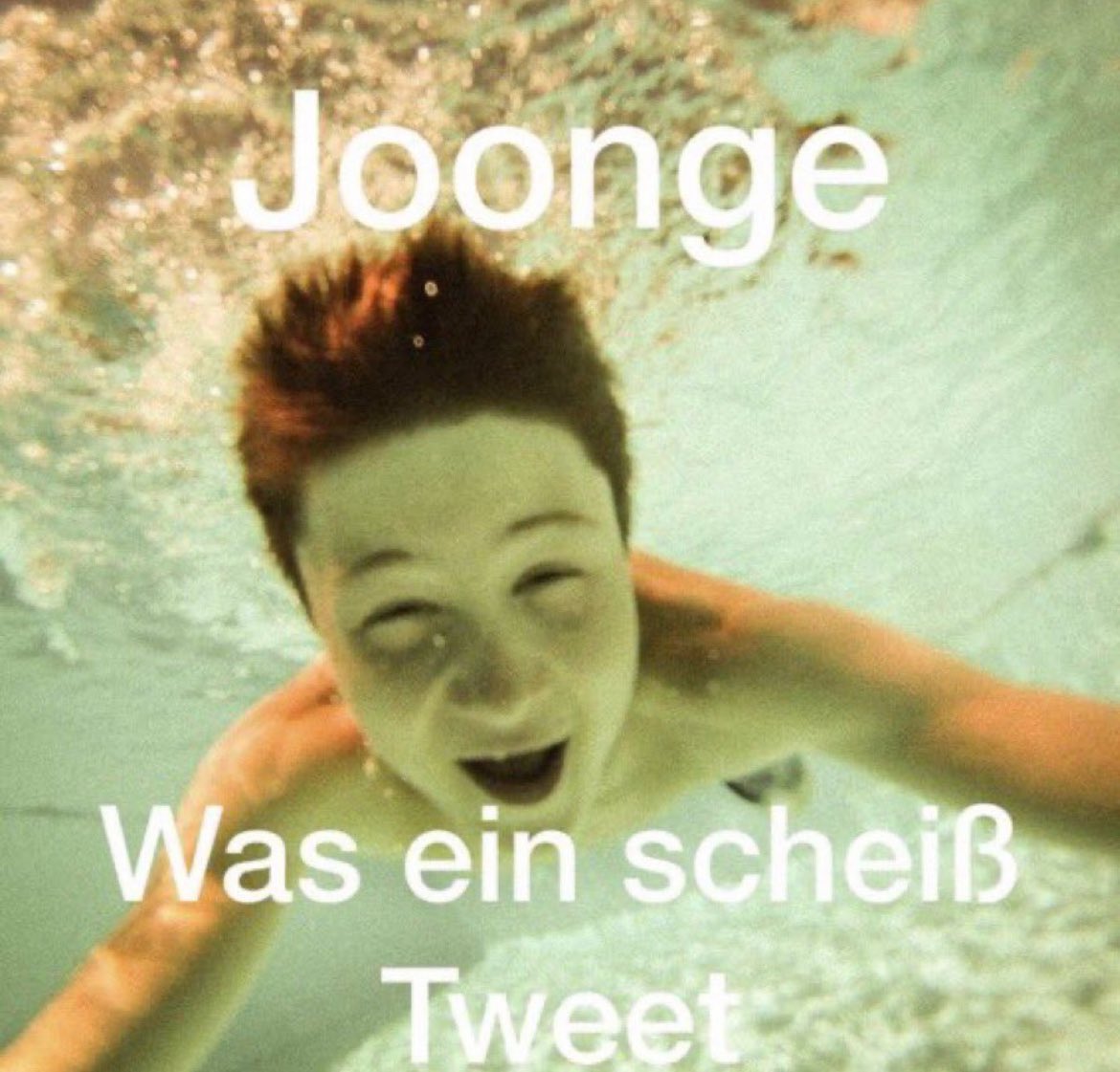 Flo3210's tweet photo. Freunde der wechselwirkenden Veränderungen der sommerlichen Wettergegebenheiten. Es ist 13 Uhr und ihr wisst was das heißt! Ich werde euch die nächsten 7 Stunden auf die Eier gehen! Geil oder? 

https://t.co/HS46Y41oCo

#twitchdeutschland #twitch #TwitchDE #StardewValley https://t.co/vameUDvzXE