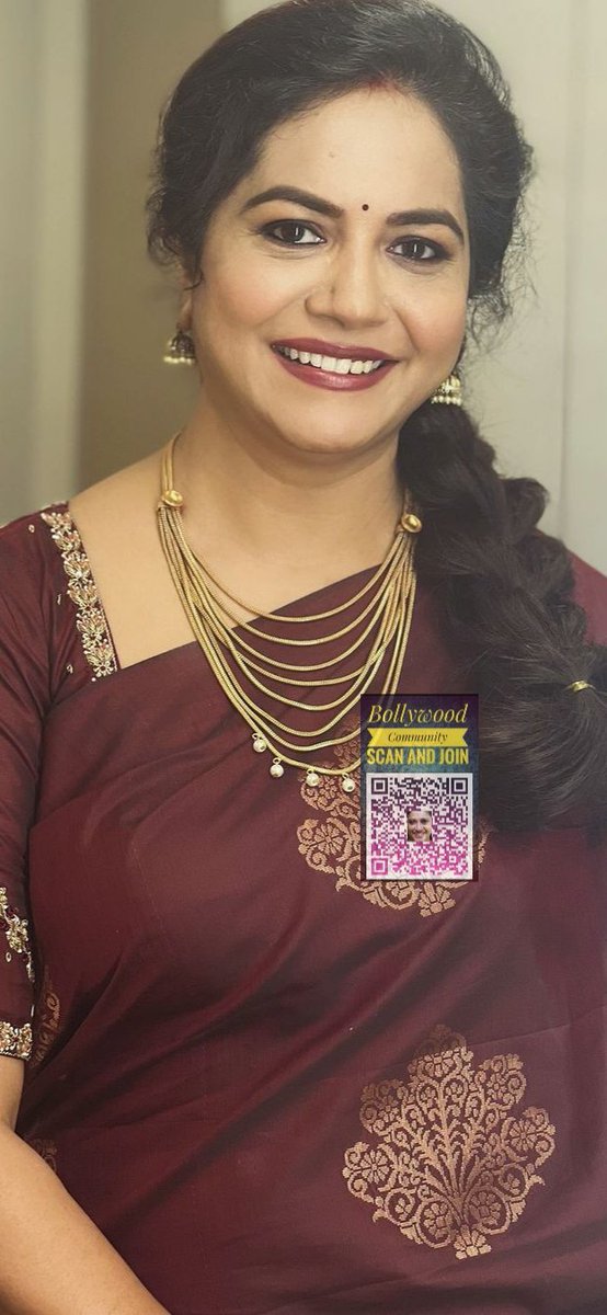 MercuryNews26's tweet photo. π #SunithaThread
π #TollywoodThread
Telugu singer Sunitha Saree Look https://t.co/JyfXWAlmyV