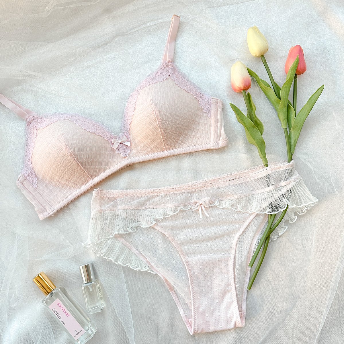 6IXTY8IGHT tweet media