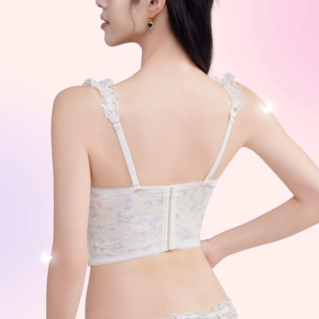 Perfect corset bra for a romantic appeal 🧚🏻‍♀️✨

Wireless lace corset bra 🦋 BW14042

#68DesignerCollection #68Lingerie #CorsetBra #Corset