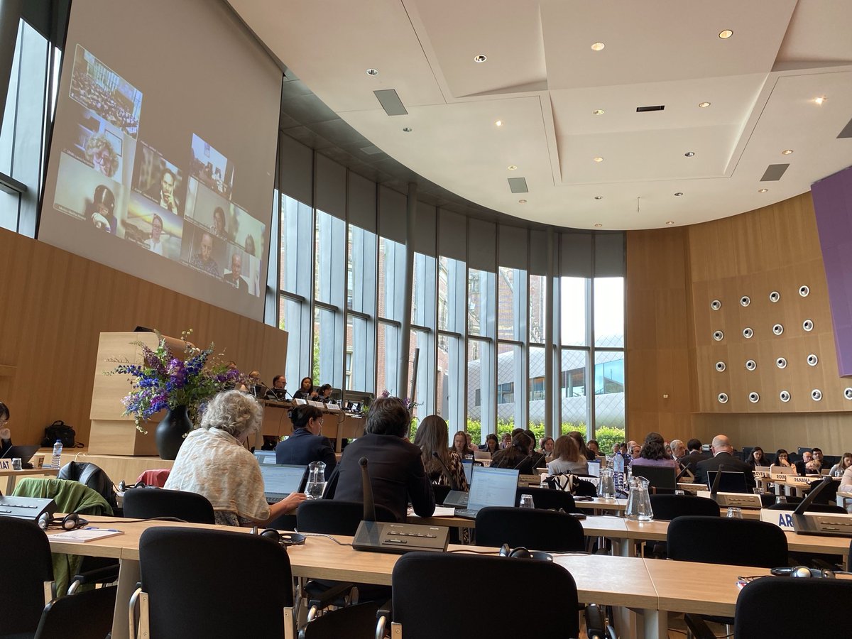 malaya_ed's tweet photo. Glad to see high-level 🇵🇭 delegation led by Justice Caguioa at ⁦@HCCH_TheHague⁩ Special Comm mtg. PH is State Party to Service Convention &amp; considering accession to Evidence Conv as means to facilitate cross-border legal cooperation &amp; enhance the administration of justice https://t.co/Jx3bSgGpEy