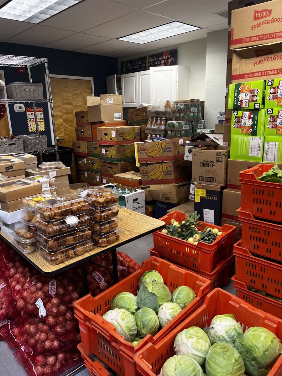 KimGuadagnoNJ's tweet photo. We are ready for our 4th of July Distribution here in Asbury Park this morning . Everyone should be able to celebrate. More to follow. @mercycenternj #ServingAll @vingopal @amyquinn @News12NJ @NJSpotlightNews https://t.co/nhNxBdMDFL