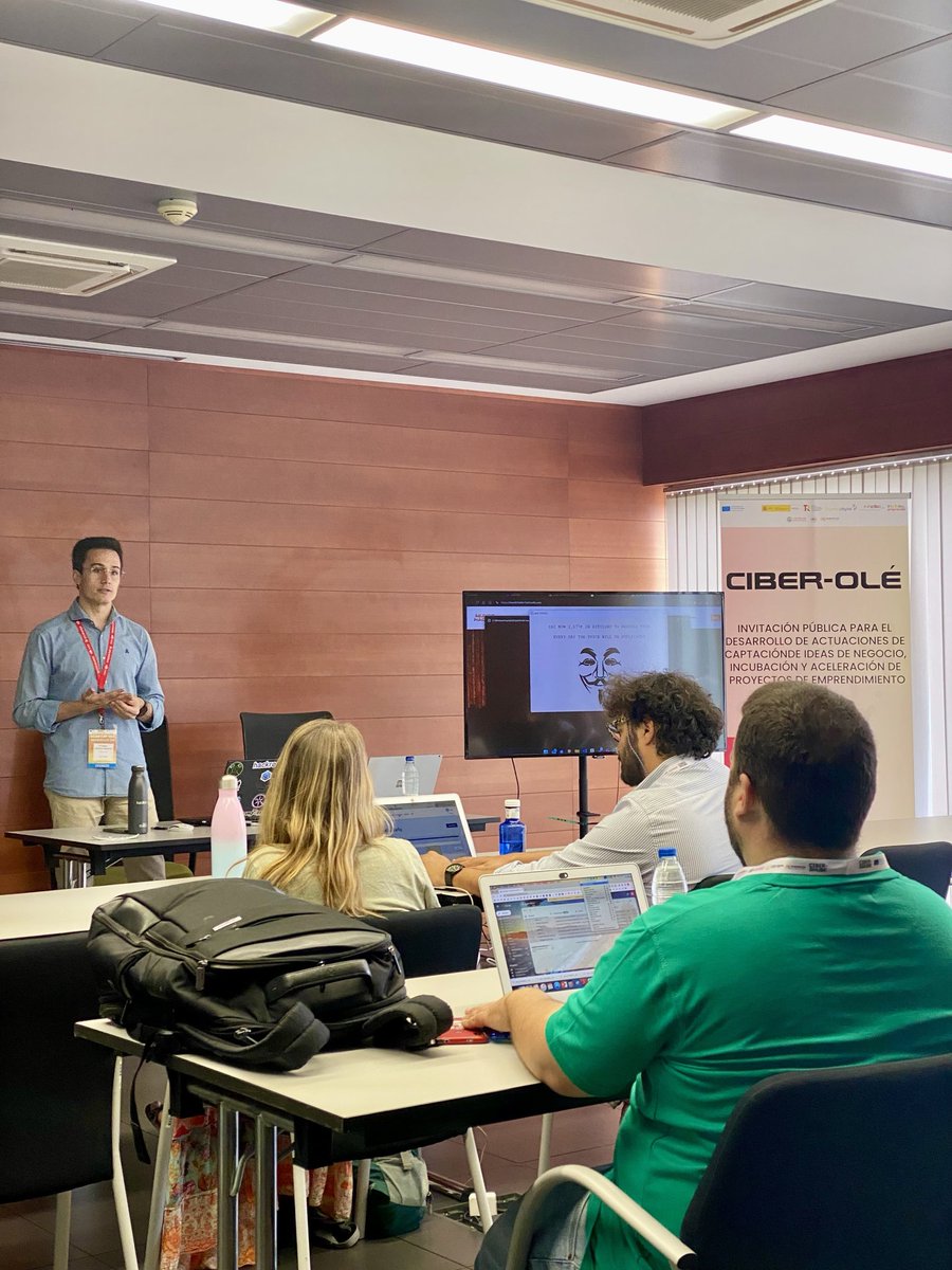 ¡La semana pasada tuvo lugar <a href="/StartupOle/">Startup Olé</a> en Marbella!

Gracias a la organización por invitarnos a formar parte de este evento lleno de talento, donde hemos podido dar a conocer mejor <a href="/hackrocks_/">hackrocks</a>  y la importancia de la formación  y entrenamiento en ciberseguridad en cualquier
