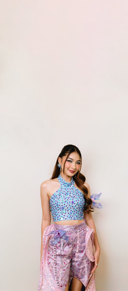 mikhalimh's tweet photo. #Colet #BINI #BINIPH #BINIWallpapers https://t.co/tSY6H7AHQf