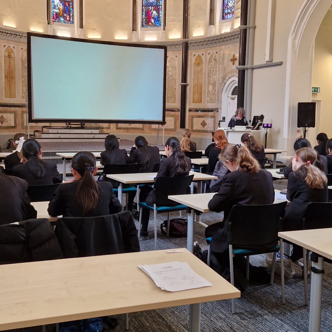 HollyLodgeLiver's tweet photo. Year 7 mathematicians have been enjoying their morning at Liverpool John Moores University engaging with some fantastic Maths work in the beautiful John Foster Building Chapel.

@LJMUOutreach @ShapingFutures_ #hollylodgelife #expecttoachieve https://t.co/jc1RICQ5RV
