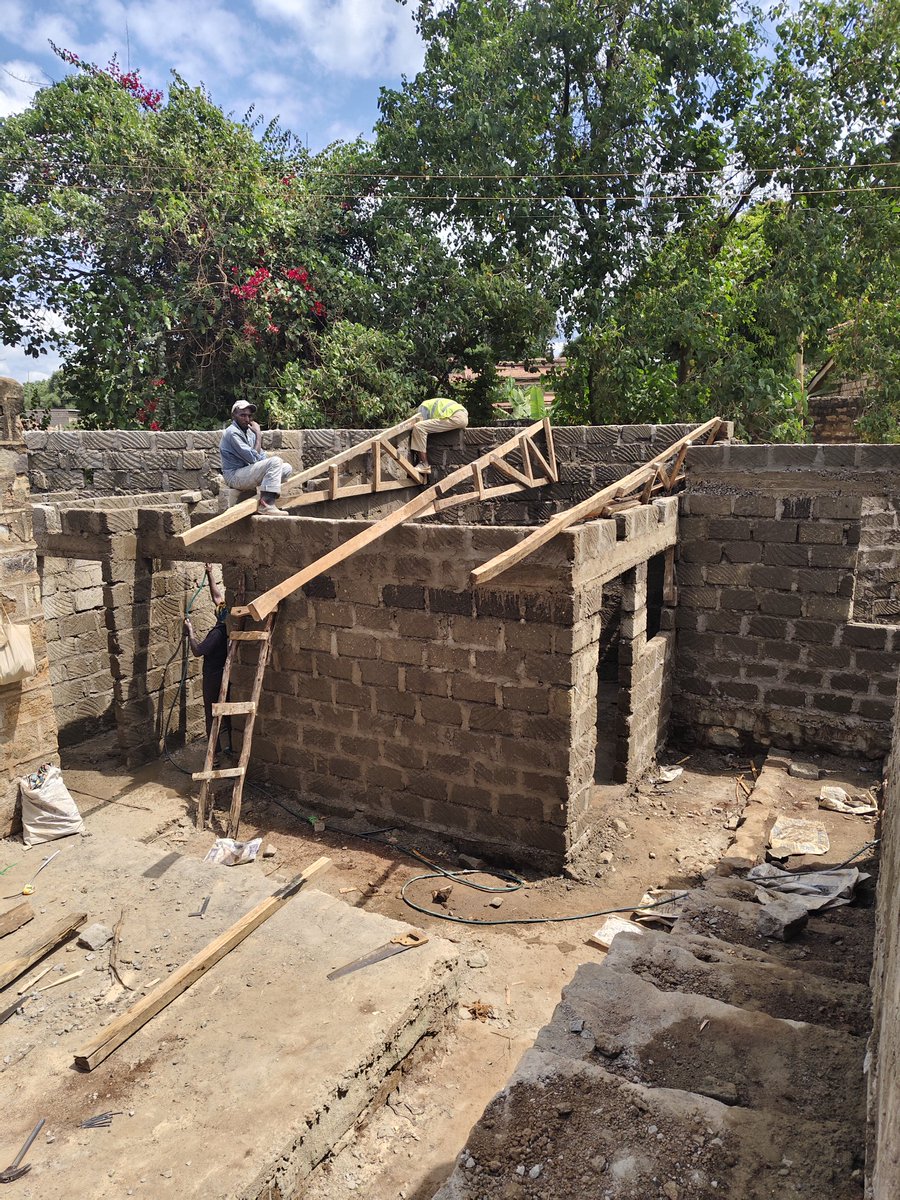 FABSTONE_DESIGN's tweet photo. @fabstone_design
#Architects #Engineers #Contractors
#modern homes #modern designs 
~architectural and structural designs
~BQs
~interior and  exterior designs
Consultancy and construction services 💯
~0710426242 https://t.co/JScyqkAxHl
