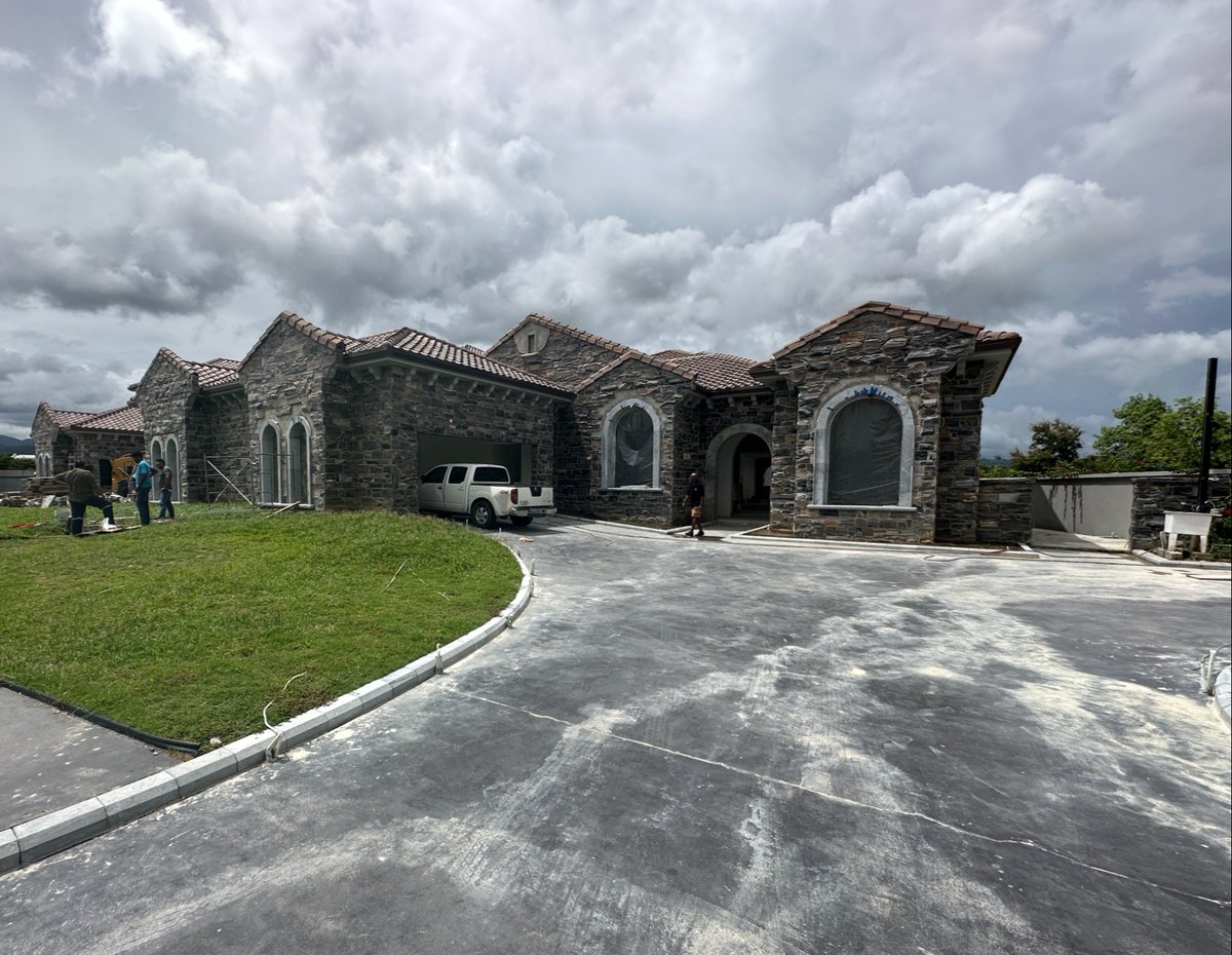 JSJElec's tweet photo. Excited to share our ongoing project in Port of Spain, transforming a new build mansion into a smart home masterpiece. Well be installing audio/visual systems, access control, security nd lighting.Proud winners of the Loxone Commercial Installation Award! #SmartHome #Innovation https://t.co/KdhSj2ny2O