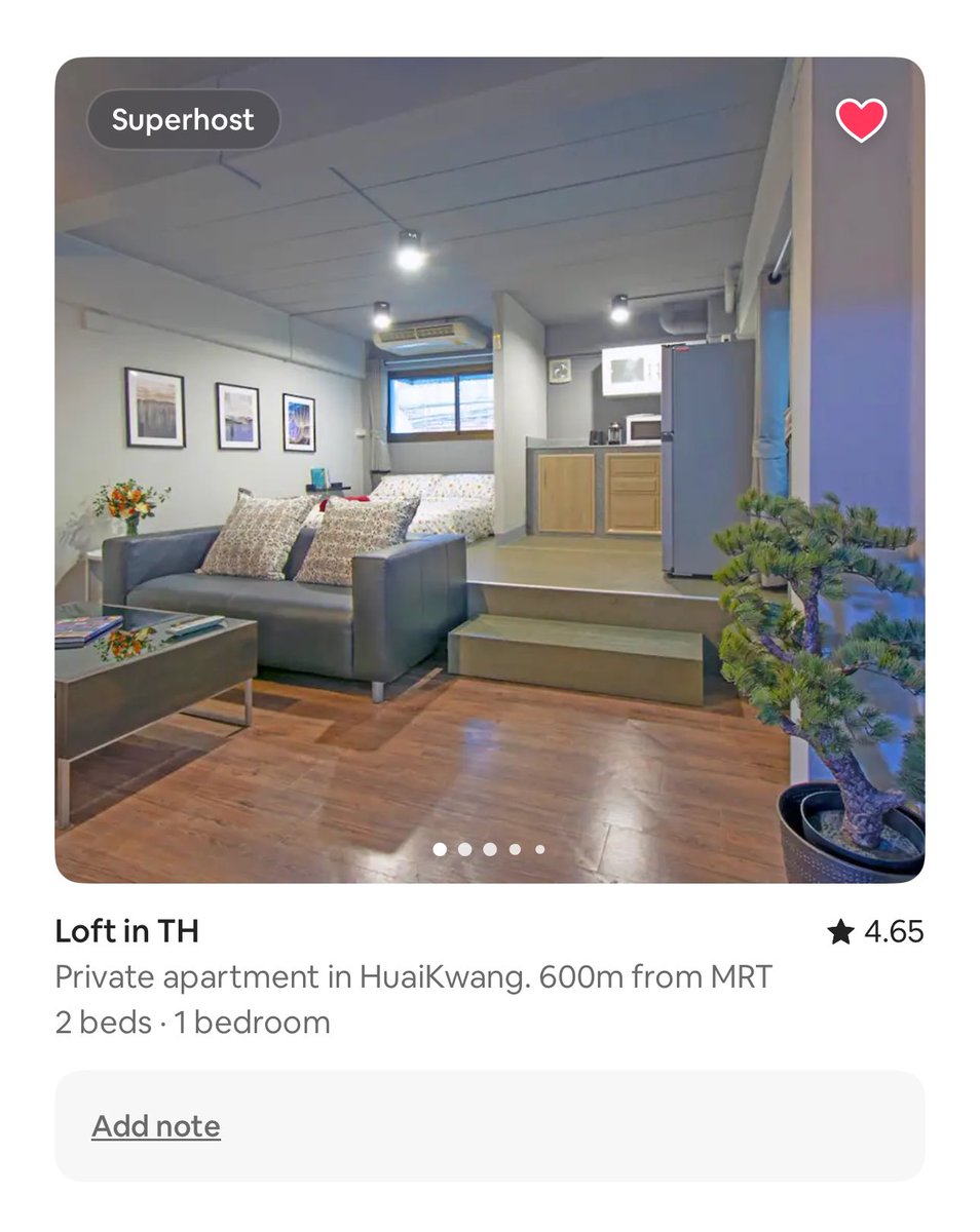 balik lagi LUPA NGESPILL DI MANA PESENNYA 😭 

aku pesen di agoda terus dia sistemnya self checkin gitu, jadi mau nyampe malem jg gas ngeng gausah ragu. 

btw chat aja sama hostnya dia jg lumayan fast respon. 

ini linknya yah: airbnb.com/slink/i6nknXVq