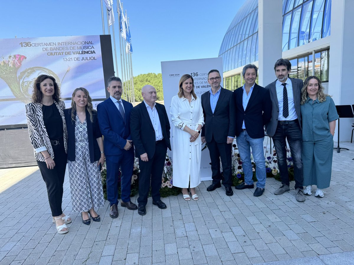 BarreraSimo's tweet photo. Hoy hemos presentado el 136º Certamen Internacional de Bandas de Música “Ciudad de Valencia”. 

Un evento que refrenda nuestra cultura musical y que nos hace únicos en España. https://t.co/nJzP3iYT5Q