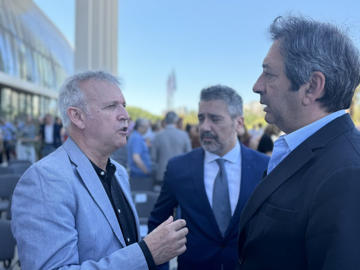 BarreraSimo's tweet photo. Hoy hemos presentado el 136º Certamen Internacional de Bandas de Música “Ciudad de Valencia”. 

Un evento que refrenda nuestra cultura musical y que nos hace únicos en España. https://t.co/nJzP3iYT5Q