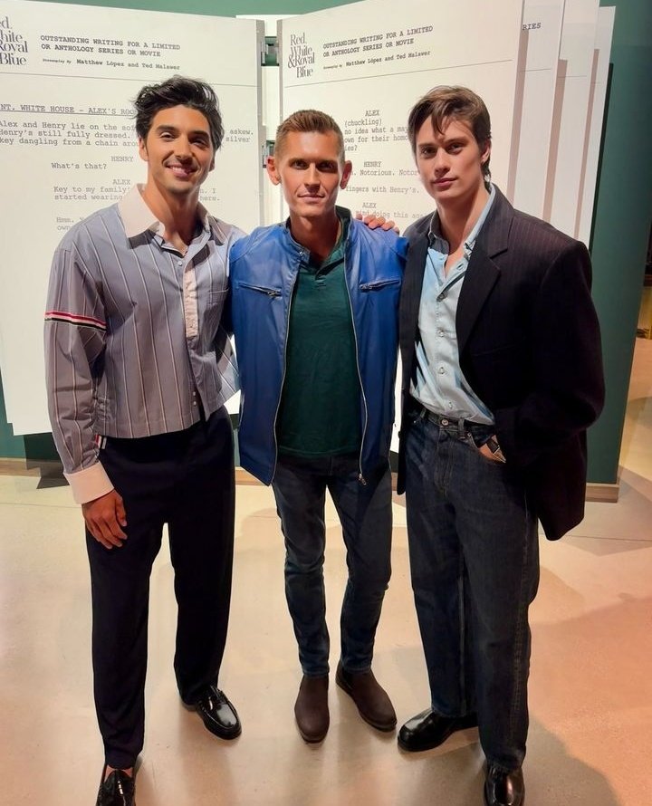 SabbiBou's tweet photo. it's just seeing the two of them with the script right behind, Alex & Henry everywhere ๐ญ #missingthem #missingthatday https://t.co/bhq3ZADAsp