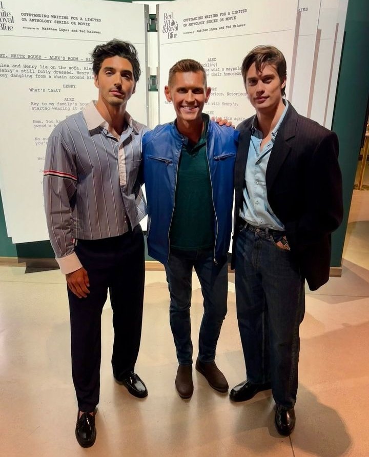 SabbiBou's tweet photo. it's just seeing the two of them with the script right behind, Alex & Henry everywhere ๐ญ #missingthem #missingthatday https://t.co/bhq3ZADAsp