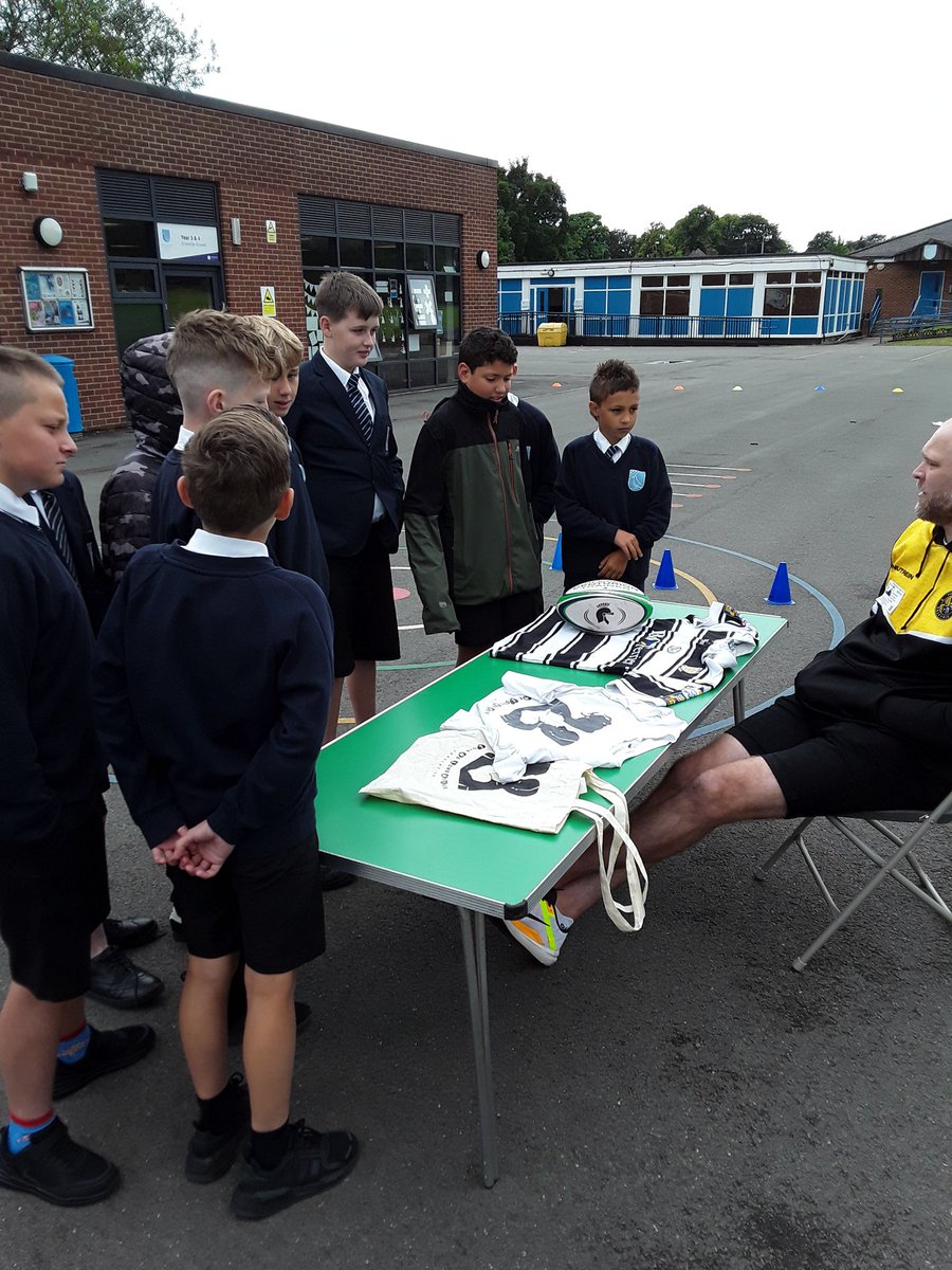 therookeries's tweet photo. Year 6 had a great experience looking round the careers fair today and finding out more about the different jobs! https://t.co/fyiAZDh8xJ