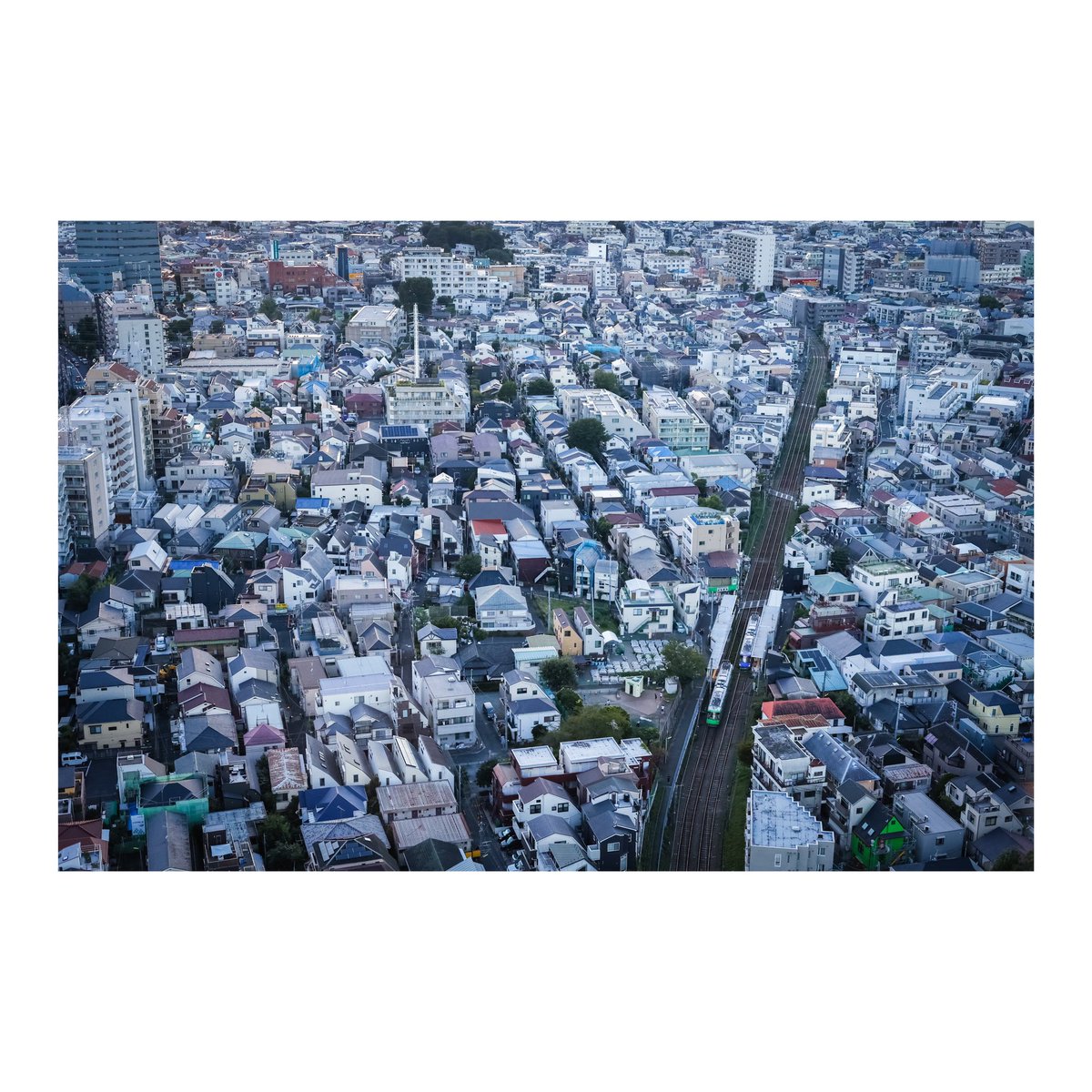 U_Q_railscape's tweet photo. THEATER “TRAM”

#玉電のある風景
#railscape
#cityscape
#世田谷線 https://t.co/NtWtlITnQD