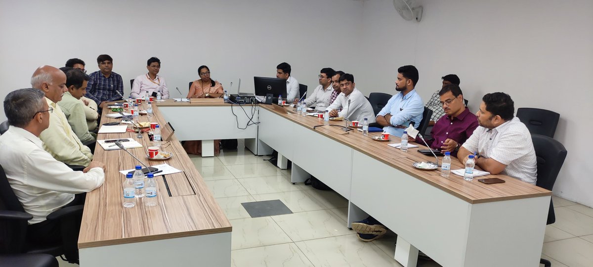 mopr_goi's tweet photo. Ministry of Panchayati Raj organized a workshop with States viz. Uttar Pradesh, Uttarakhand, Maharashtra, Karnataka, Madhya Pradesh, Odisha to gather inputs on estimate preparation for #development projects. #MoPR is integrating #eGramSwaraj with #SECURESoft. #EstimateCalculation https://t.co/L2qExRSiQ5