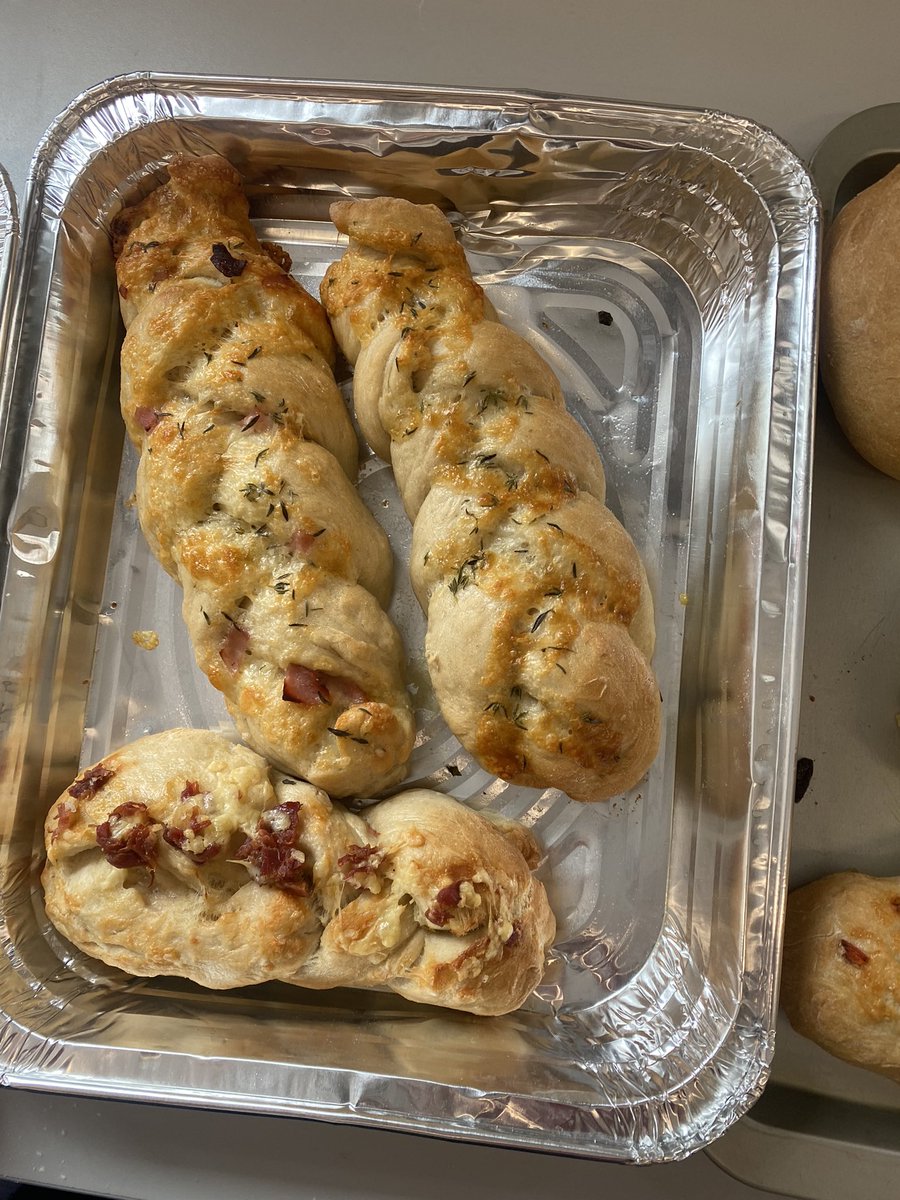 Class 6F tweet media