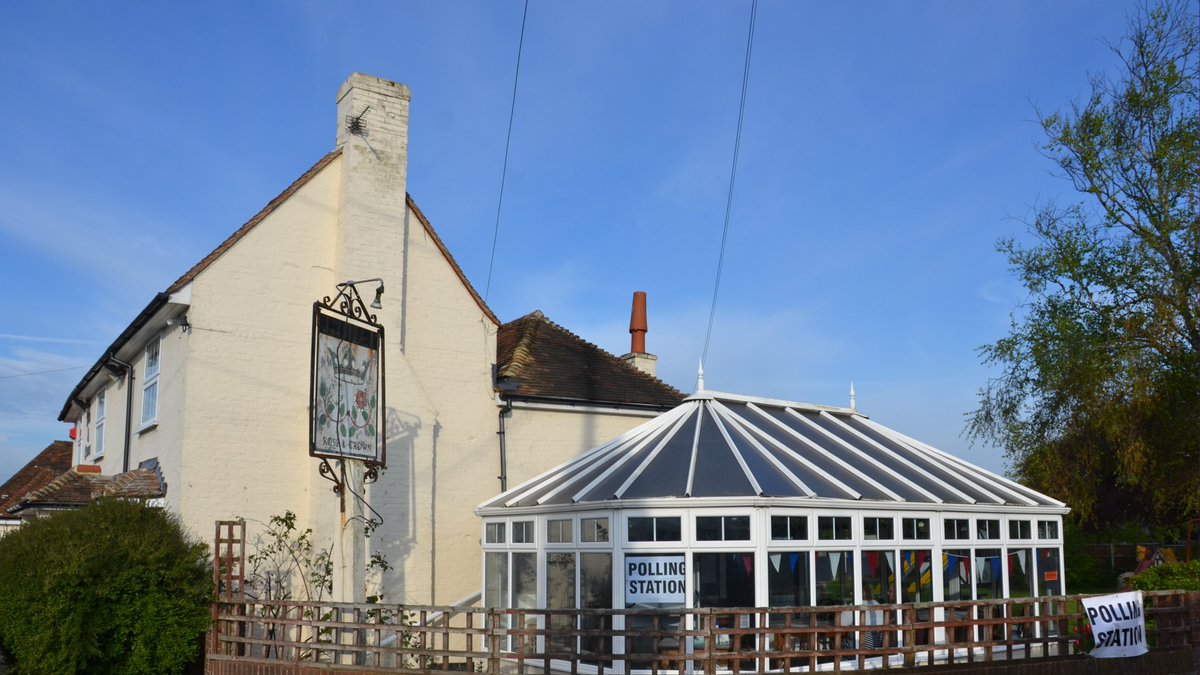 📢 A general election is taking place today.

🕙 Polling stations across the district are now open until 10pm this evening. Please bring your photo ID.

ℹ️ Everything you need to know, including where to vote, can be found on our website ➡️ folkestone-hythe.gov.uk/GeneralElectio…