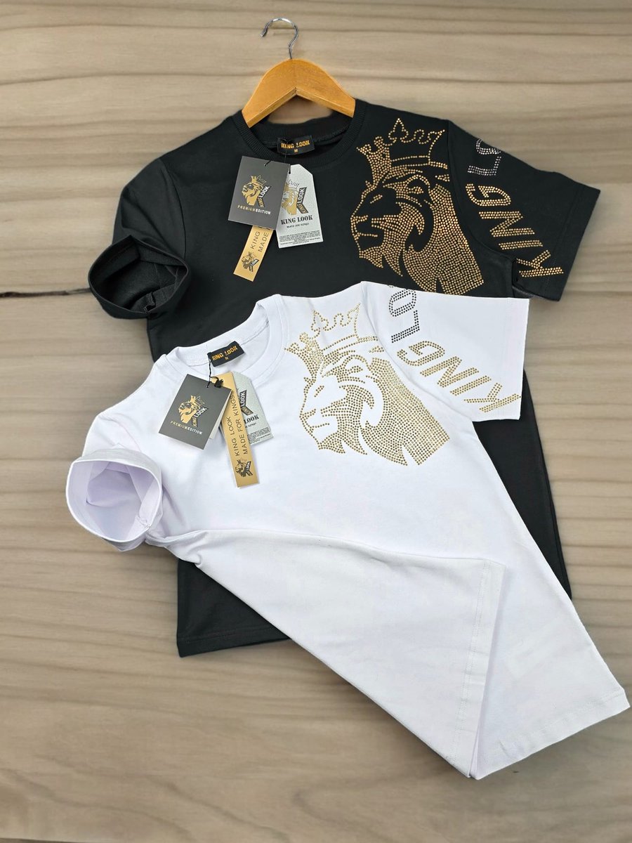 KING1Look's tweet photo. #kinglook #goldeneperlen 

#buynow 👇

 https://t.co/9ZDc09qGJj 

#Germany #Stuttgart #kinglook #shopindie #shoppingqueen #tshirtdesign #tshirtshop #polotshirt #premuimquality #luxus https://t.co/8pZ2sLceeI