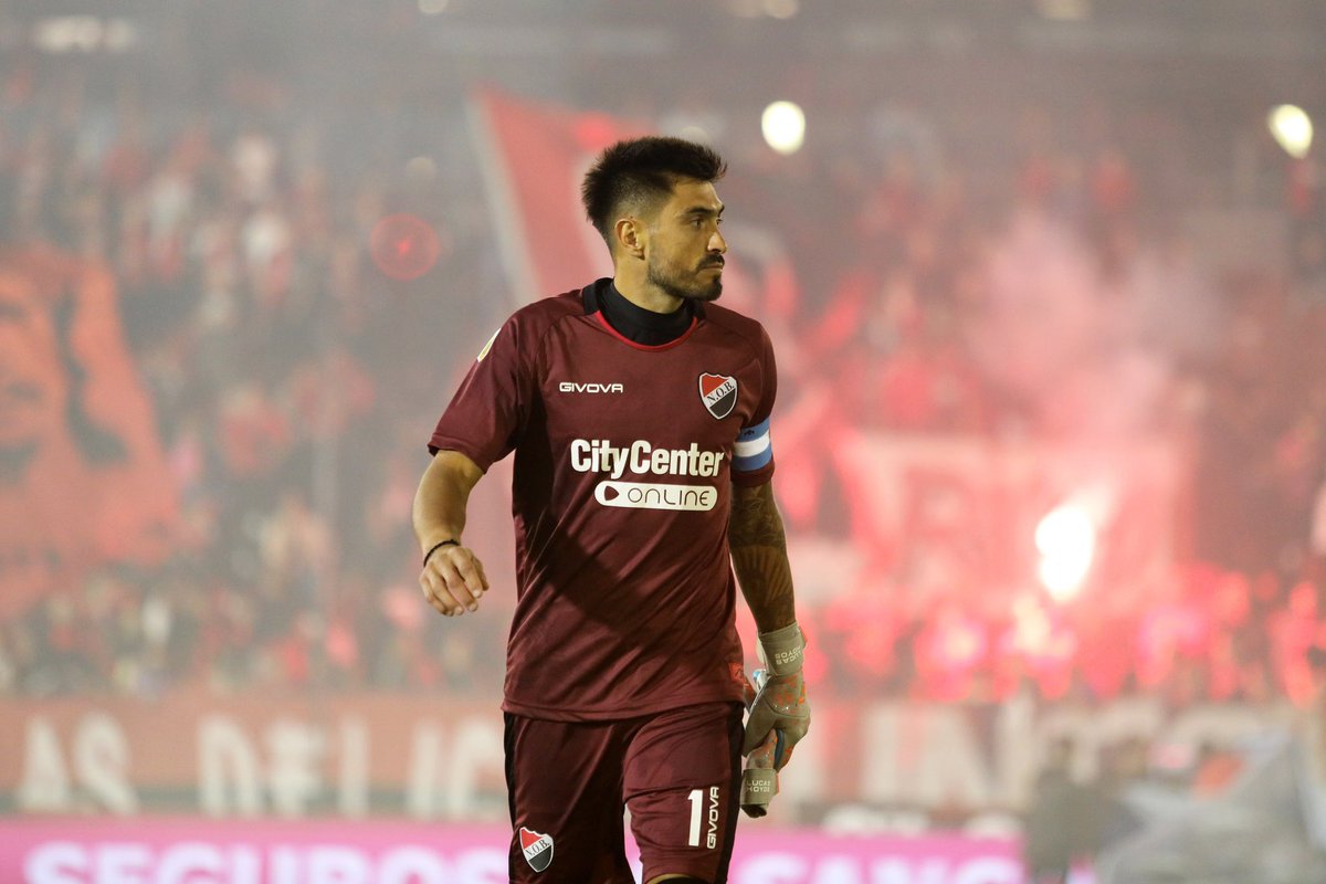 fdmontenegro's tweet photo. 🚨 ENCUESTA 🚨
¿Quién te gustaría que sea el arquero de #Newells?
RT por Lucas #Hoyos (Foto 1).
MG por Ramiro #Macagno (Foto 2). https://t.co/uDfNwE9VYL