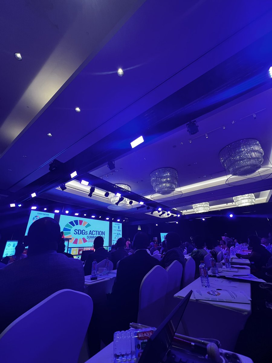 Samche Ellen tweet media