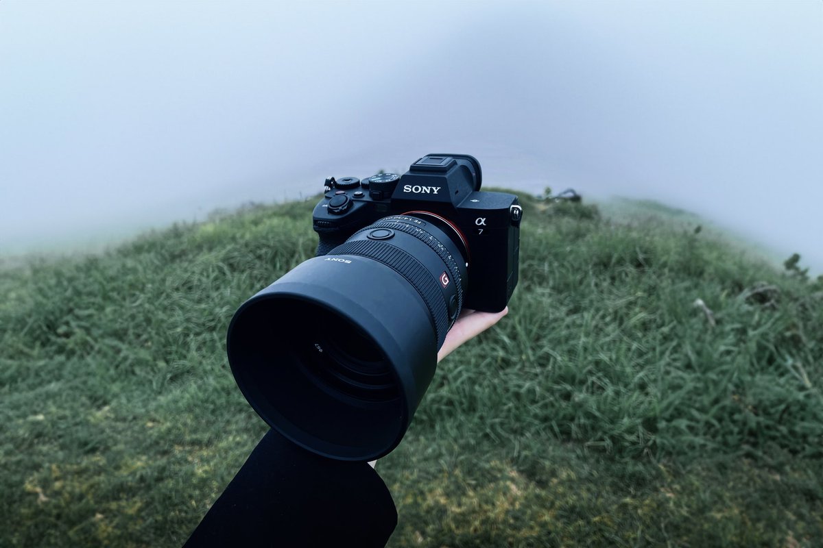 adso_cc's tweet photo. The camera                        The shots https://t.co/WkouzzAwhY