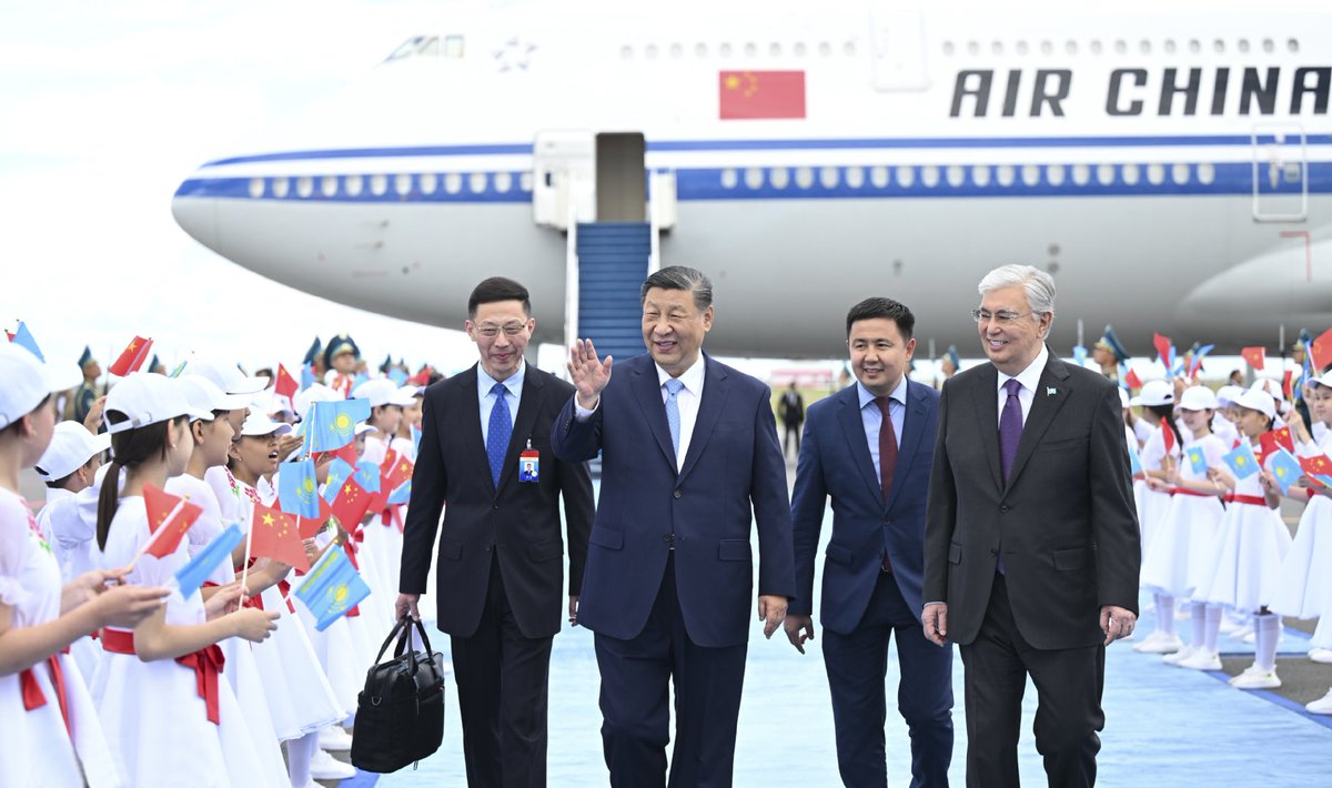 President Xi Jinping was warmly welcomed upon his arrival in Astana on Tuesday. #XiVisit