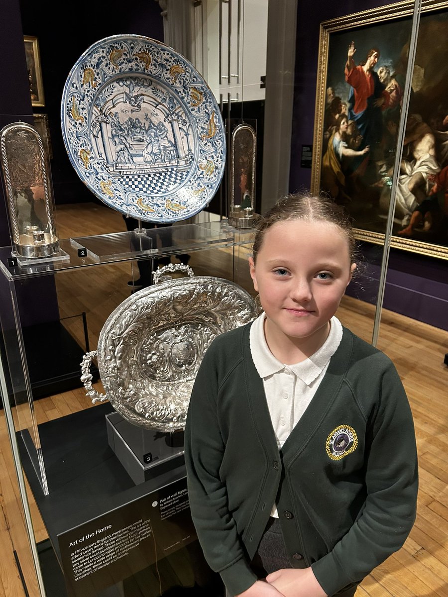 StaidansbMrC's tweet photo. Lots of art appreciation going on! #y5 #staidansbArt @MrsF_staidansb @StaidansbSMoore @MrsF_staidansb @walkergallery https://t.co/xYITFYQa7v