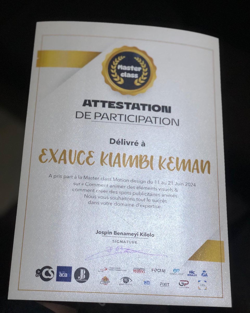 KemanExau's tweet photo. Toujours en quête de nouvelles compétences et connaissances, ce fut pour nous un réel plaisir de suivre cette session intense de masterclass sur le motion design pendant une période de 10 jours, où nous avons appris les notions de base avancées de l'animation avec le logiciel AE https://t.co/4scUeRiJYh