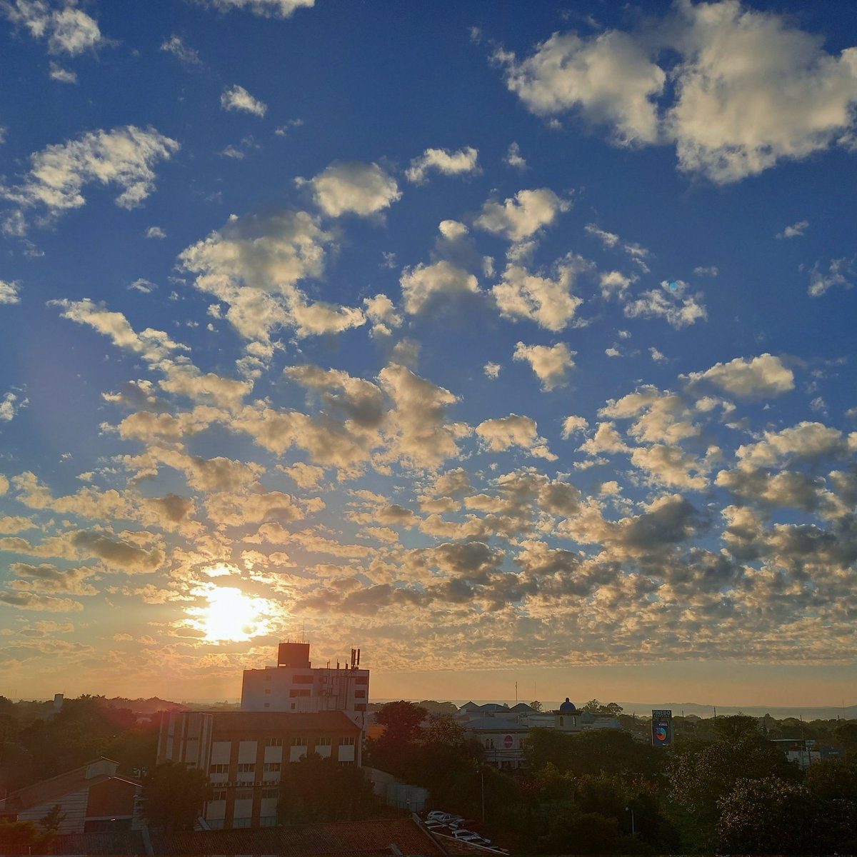 Miren que bonito está el cieloo 😍😍😍