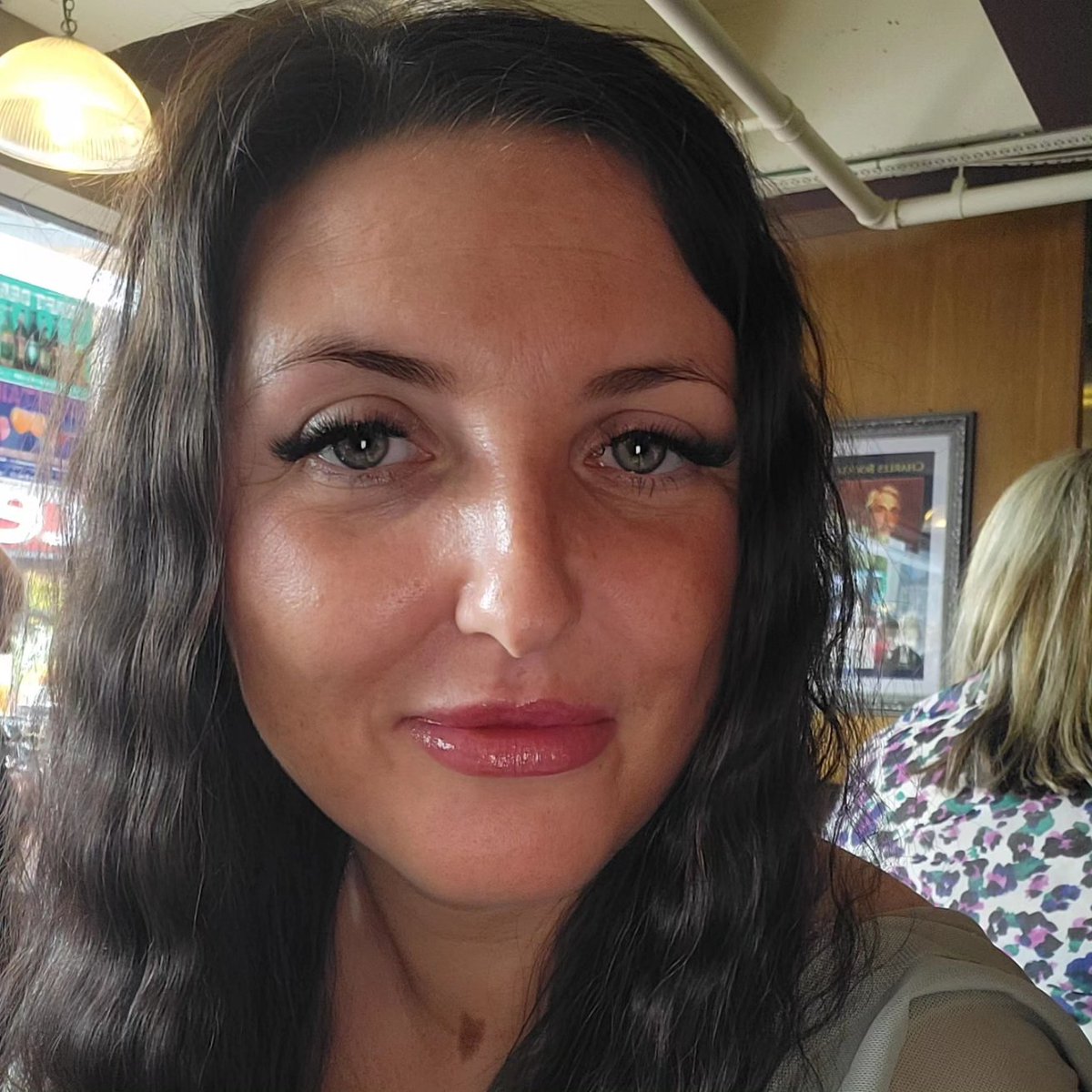 shell9876's tweet image. Life is too short to be anything but shining ✨️ 💫