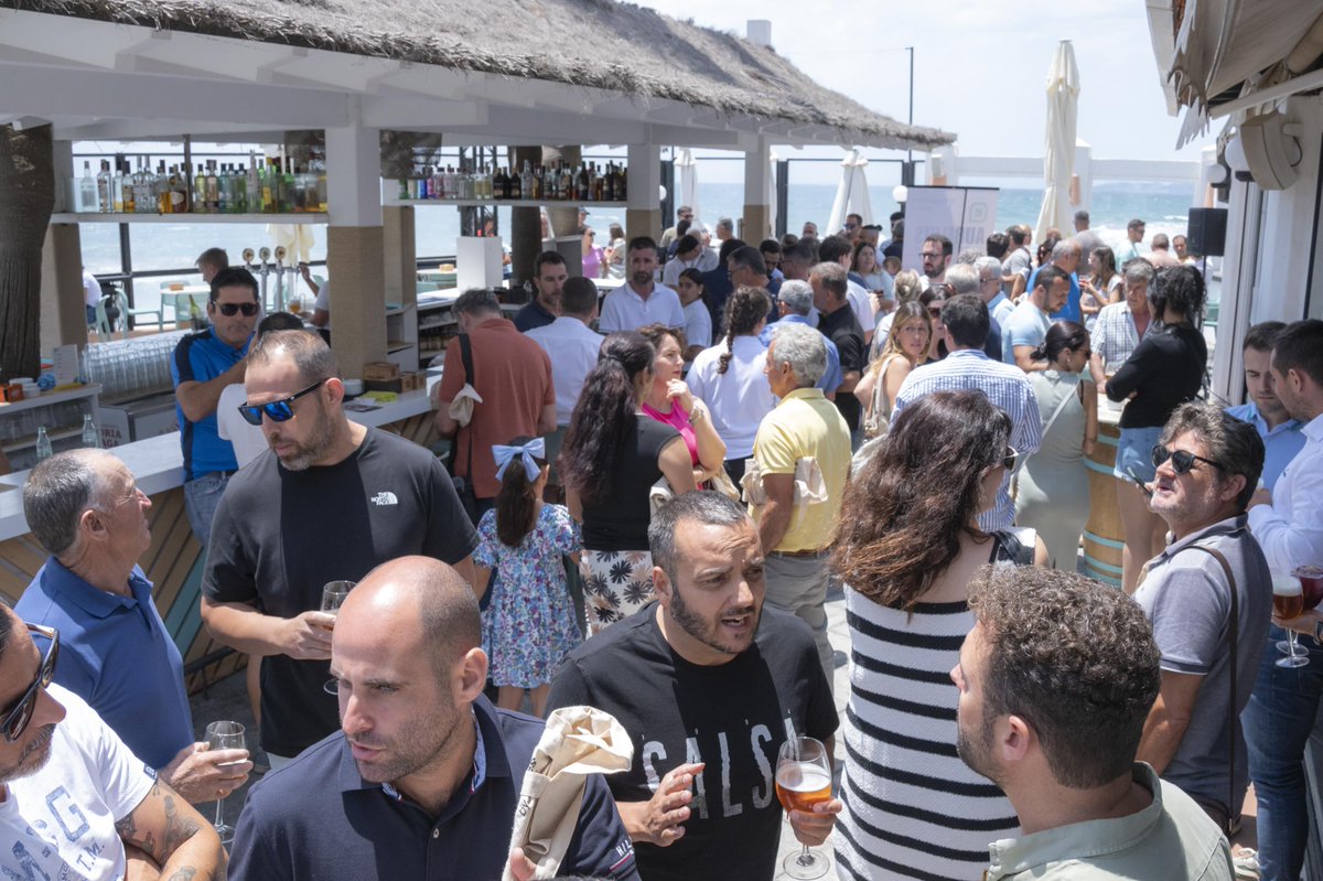 Nos reunimos con +150 agricultores en la costa de Granada para presentar nuestras soluciones sostenibles para el cultivo de #pepino 🥒

Lanzamos #Aurelius, nuestra nueva variedad de la Generación QR con resistencias superiores y calidad excepcional.

#BayerSeminis #CultivaSeminis