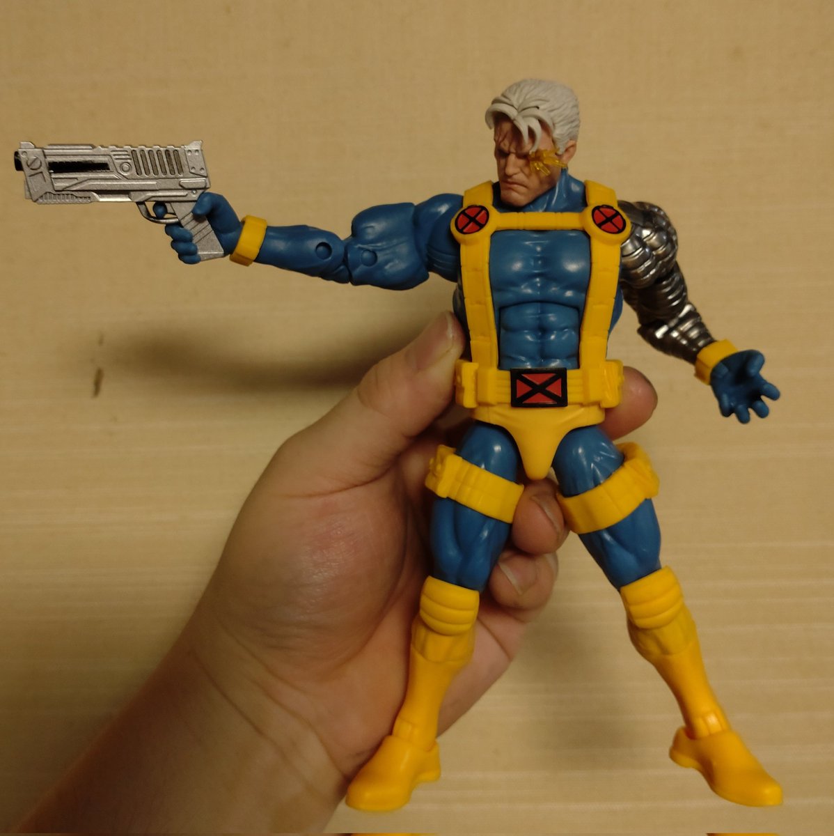 マーベルレジェンド ブラスター マーベルレジェンド、ザブビルドのケーブル。 このケーブルに持たせ