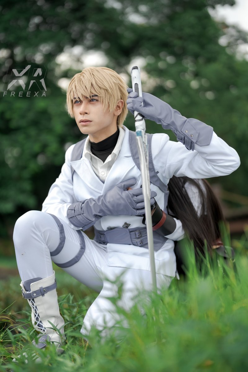 FRXA_FreeXa's tweet photo. 「La Sauveur」&amp;「Carry」
Xavier and MC Cosplay Duo from Love and Deepspace

CN (Xavier) : FreeXa
CN (MC) : Aya Yūgen
📷 : TOTO FOTO

[Xavier] 
Wig : Moeru 燃える, Styled by Xʜɪ ʀɪᴇ
Prop : Sword by Spade Armory, Buttons by Terrence Mercado
#FreeXa #XavierLoveandDeepspace #Cosplay https://t.co/85U1dWpAbB