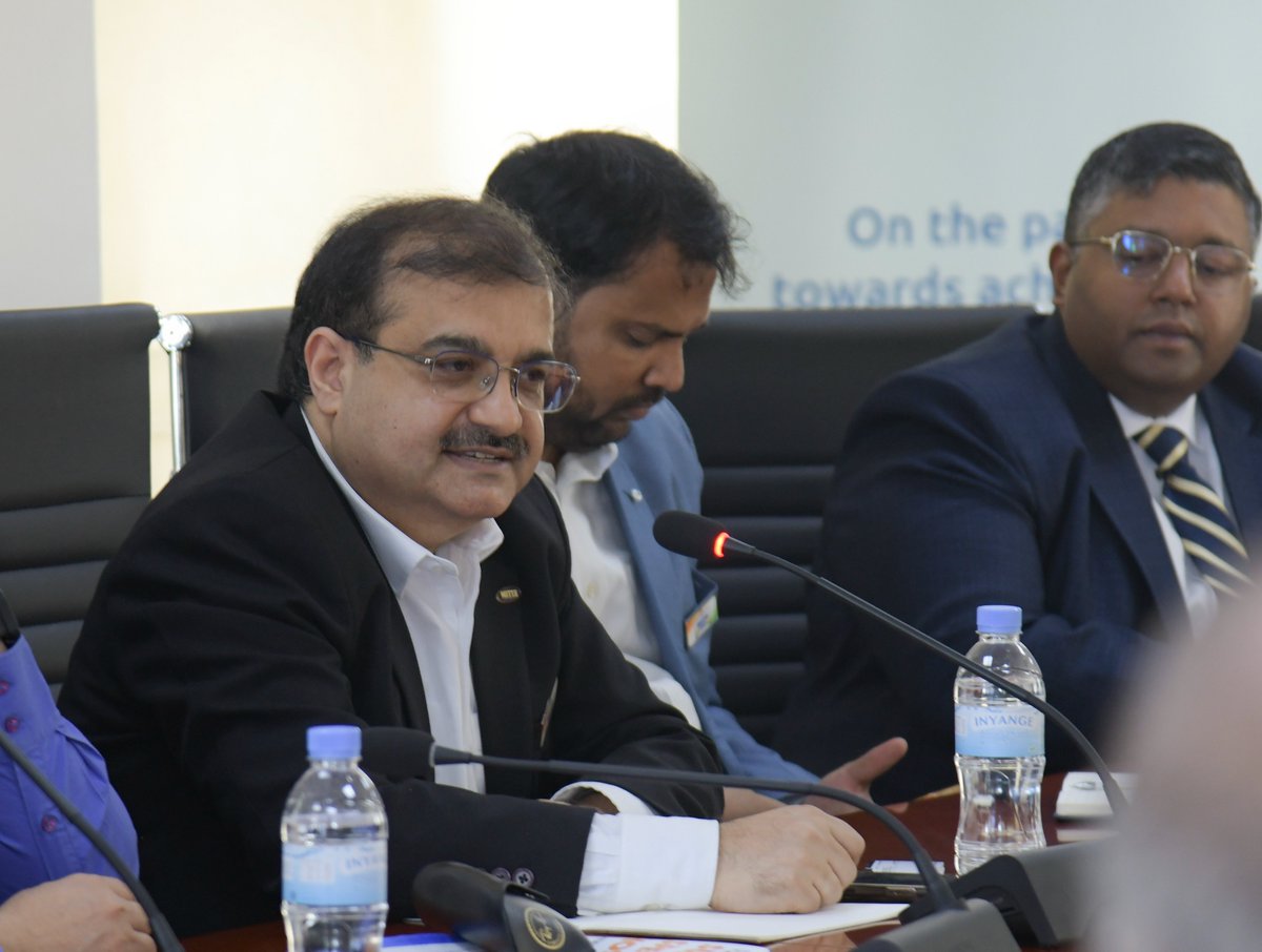 Rwanda_Edu's tweet photo. Today, Hon. @gtwagirayezu and @ClaudetteIrere received a delegation from various Indian universities. Discussions focused on potential partnerships in the higher education sector. https://t.co/nb2s4I0VzE