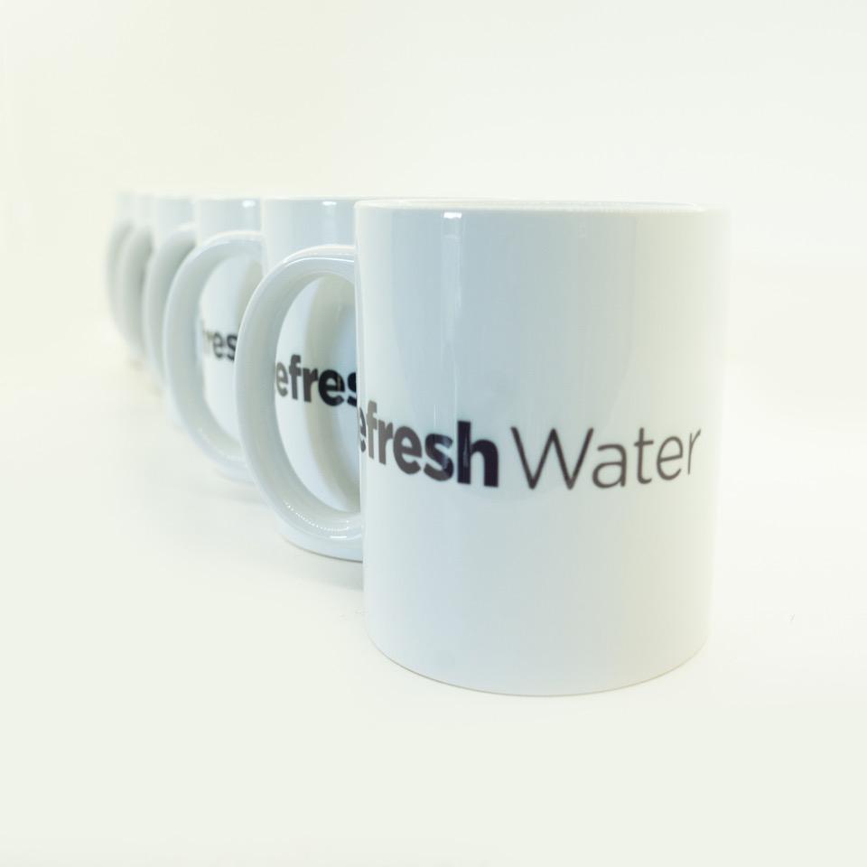 RefreshWater_'s tweet photo. Want more energy and a healthier mind &amp; body? Hydration is the key! Drinking enough #water is crucial for keeping your brain, digestive system, heart, and immune system in top shape. Stay #hydrated, stay healthy! https://t.co/frX7QtuQmQ
