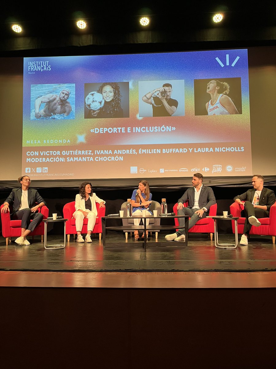 Mesa redonda “Deporte e inclusión” moderada por <a href="/samantachocron/">Una Periodista en Zapatillas</a> sobre temas esenciales como la discriminación por orientación sexual en el deporte profesional 🗣️🥇🏳️‍🌈

<a href="/IvanaAndresSanz/">Ivana Andrés Sanz</a> 
<a href="/LauraNicholls1/">Laura Nicholls</a> 
<a href="/EmilienBuffard/">Emilien Buffard</a> 
<a href="/victorg91/">Víctor Gutiérrez</a>