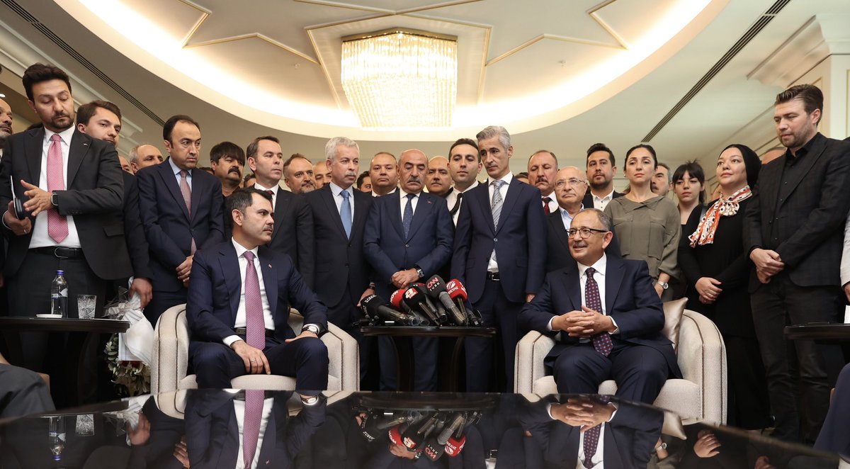 a_pekyatirmaci's tweet photo. Çevre, Şehircilik ve İklim Değişikliği Bakanlığı devir teslim törenine katıldık.  

Görevi devralan Sayın Bakanımız Murat Kurum’a (@murat_kurum) ülkemize ve milletimize hizmet yolunda muvaffakiyetler diliyorum. 

Rabbim yar ve yardımcısı olsun.

Görevi devreden Mehmet Özhaseki (@mehmetozhaseki) Bakanımıza ülkemize ve milletimize hizmetlerinden dolayı teşekkür ediyorum. 

📌 Çevre, Şehircilik ve İklim Değişikliği Bakanlığı