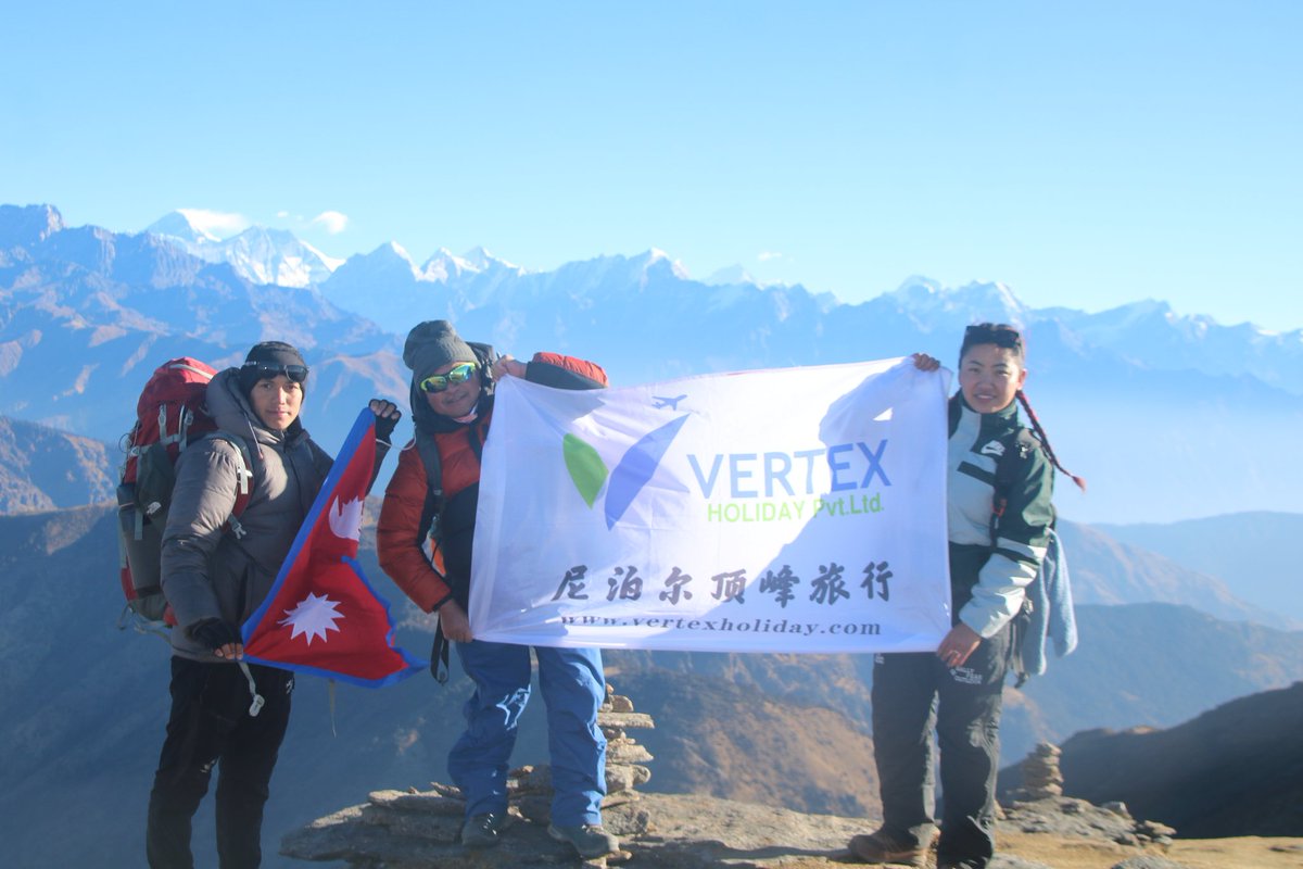 vertexholiday's tweet photo. Everest view trail, pikey peak trek is one of the short and easy trail around Everest region. 

#Nepal #Everest #everestview #trekking #mountains #trekkingagency #nature

https://t.co/zpsxdgy8ST https://t.co/H9RWwM1zDO