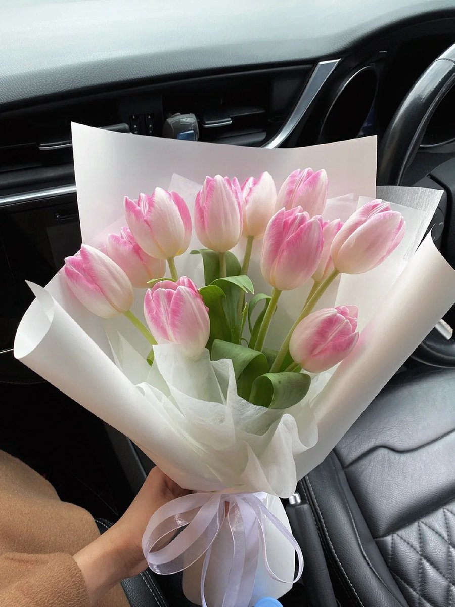 R98572628 tweet picture
