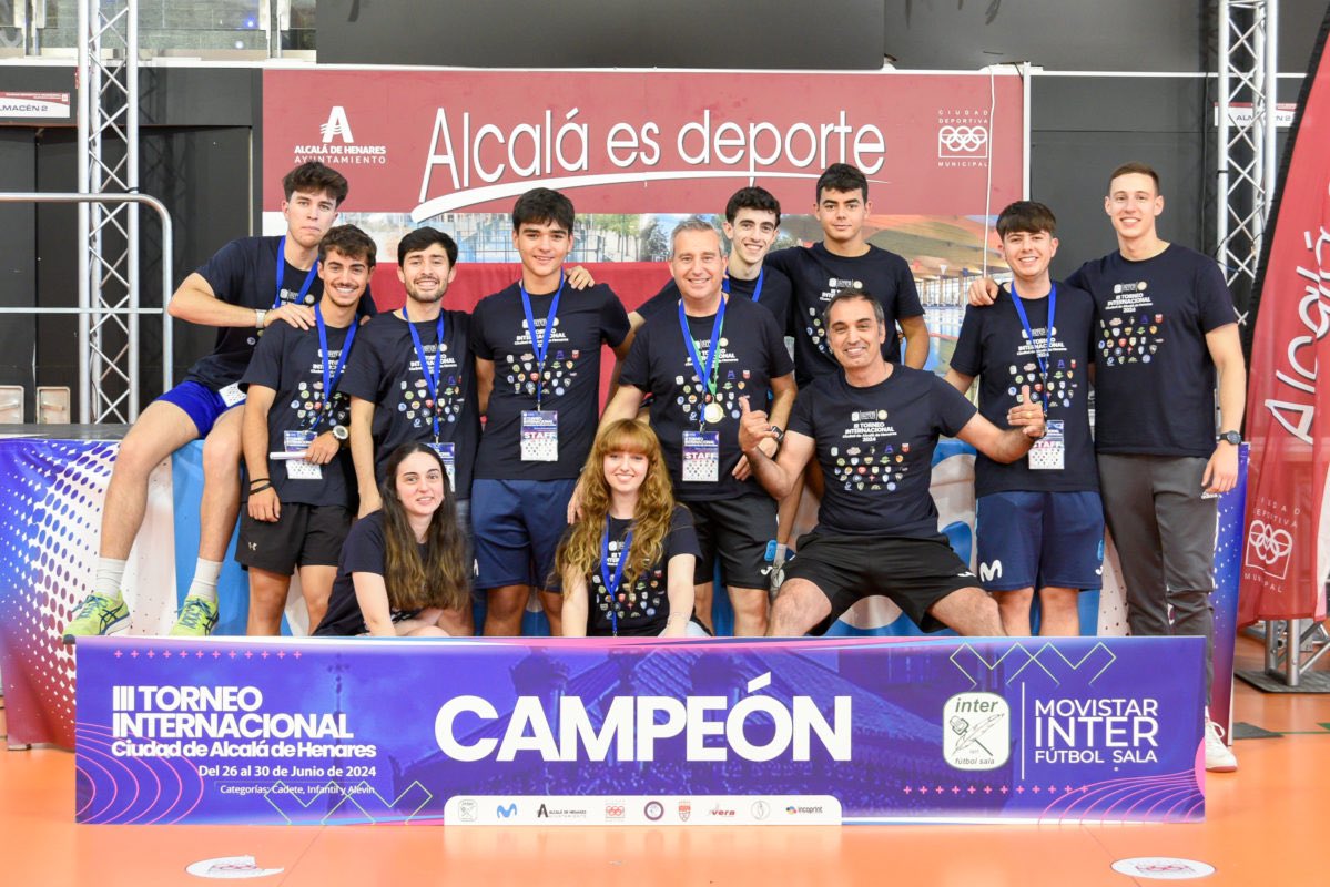 ABravoJ5's tweet photo. Parece fácil de decir, pero es muy difícil de hacer. 

Una vez más, nos volvimos a superar. 

Gracias infinitas a las personas que me han acompañado a construir esto. 

Todos los que estamos dentro del Staff sabemos el trabajo que hay detrás. Sin vosotros, sería imposible. https://t.co/7vZ9TYBt3o