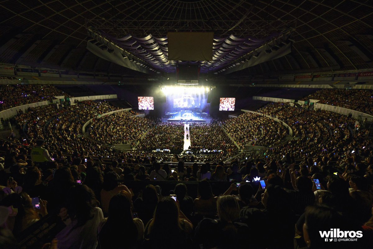 WilbrosLive's tweet photo. 2024 KIM SOO HYUN
ASIA TOUR in MANILA <EYES ON YOU>

Eyes on Kim Soo Hyun #KimSooHyun 😍 
Thanks to everyone who came -- fans from the Philippines and international fans who flew to Manila for this unforgettable event! 🫶🏻🫰🏻 #EyesOnYou #WilbrosLive https://t.co/1iY4rfsw4p