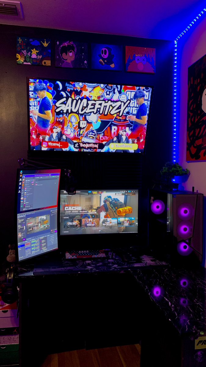 SauceFitzy's tweet photo. Old vs New setup. How we feeling chat? https://t.co/fkzpl7LNAM