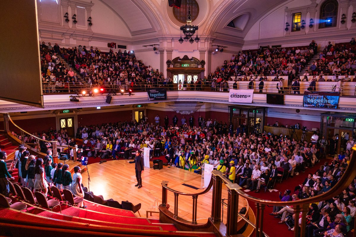 CitizensUK's tweet image. Last night we held our national Citizens UK General Election Assembly, where community leaders shared testimony and asked politicians from different Parties for change on #LivingWage, #Citizenship, #Housing &amp;amp; more.

Here are some of their stories 👇🏾

📸 @SylviePopePhoto